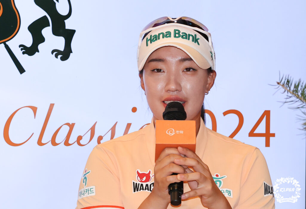 JLPGA 살롱파크컵 최연소 우승 이효송, 만15세 KLPGA 프로 데뷔