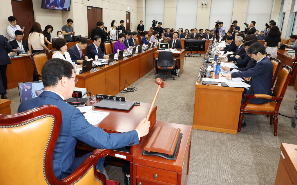 野, 국회 행안위서 ‘지역화폐법’ 강행 처리…與 “세금살포 악법” 반발