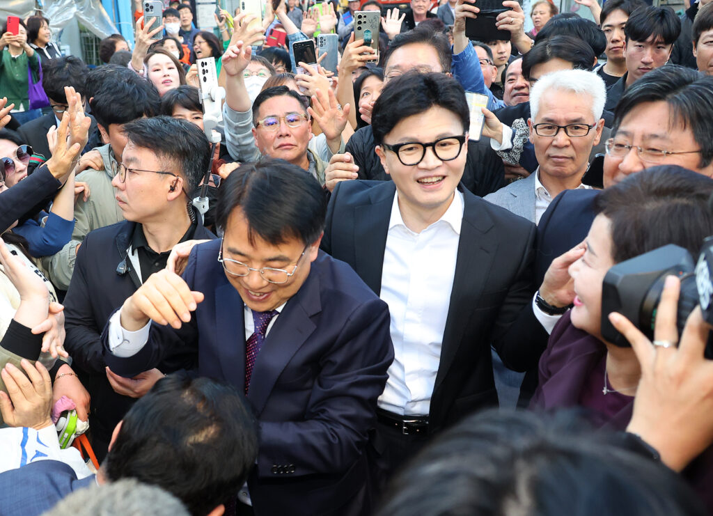 ‘보궐선거 승리’ 부산 찾은 한동훈 “민심 받들어 나라 잘되게 할 것”