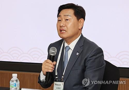 김관영 지사, 전국 광역단체장 긍정평가 두달 연속 1위…유일하게 60% 넘겼다