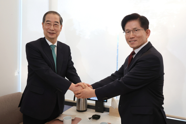 김문수-한덕수, 오후 4시 30분 국회서 ‘단일화’ 2차 회동