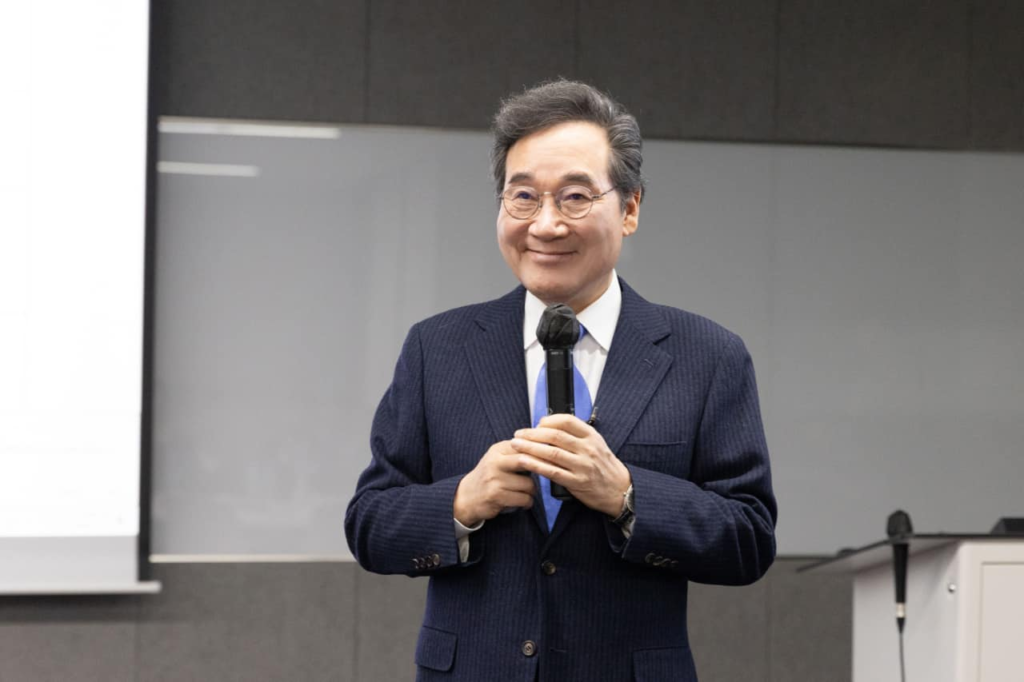 이낙연 “대장동 항소 포기, 법률가들이 법치주의를 죽였다”