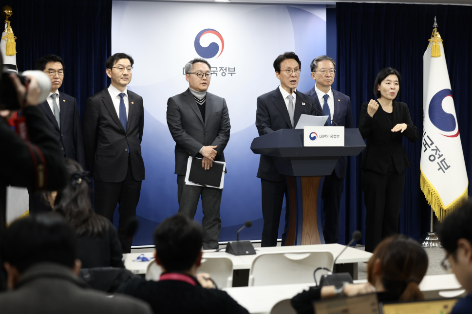 [사설] 13년 분쟁의 종지부, 론스타를 이겼다