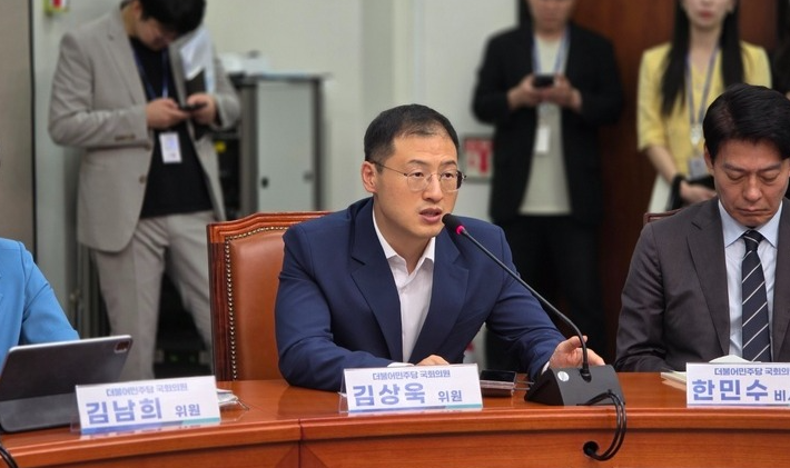 김상욱 의원, 민주당 휴대전화 제출 요구 거부…”불쾌감·실망감 느껴”