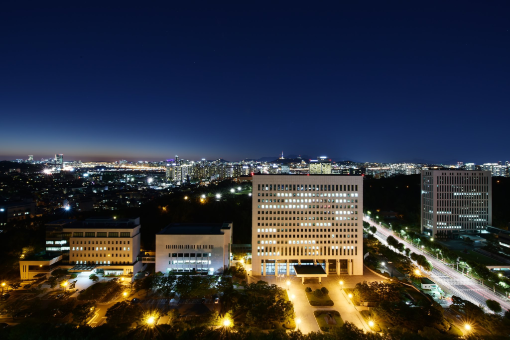 [사설] 정치에 휘둘린 검찰과 법치의 침식