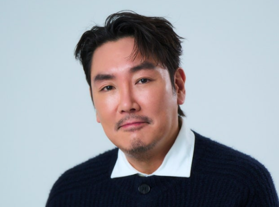 배우 조진웅, 고교 시절 소년범 의혹 제기…소속사 “사실 여부 확인 중”