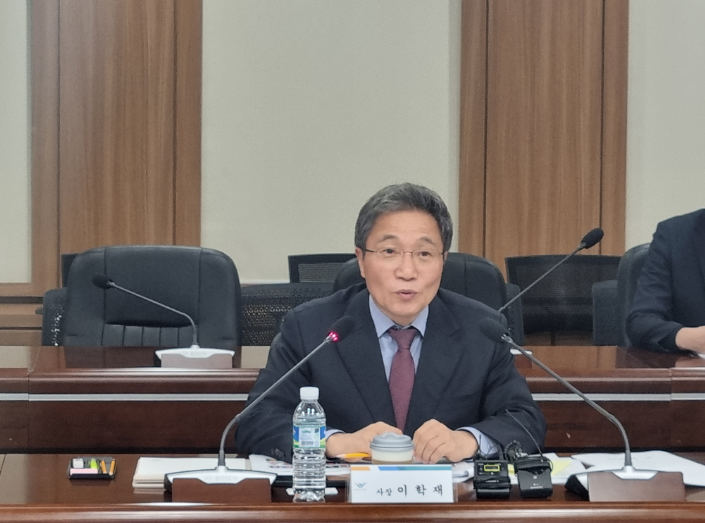 ‘이 대통령 공개 질타’ 이학재 인천공항 사장 “사퇴 생각…