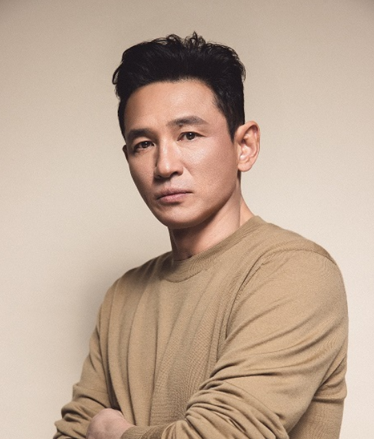 황정민 사생활 의혹 제기 여성 “정서적·성적·노동 착취” 주장…법정 공방…