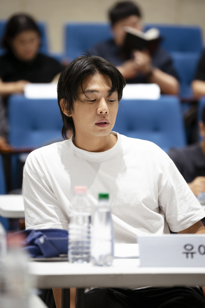 유아인, 3년 만 스크린 복귀…장재현 감독 ‘뱀피르’ 주연