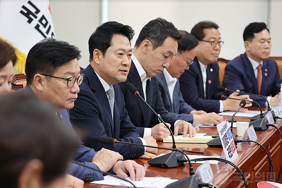 국힘, 김민석 ‘조희대 사퇴’ 발언 총공세…“사법부 압박이야말로 탄핵 사유”