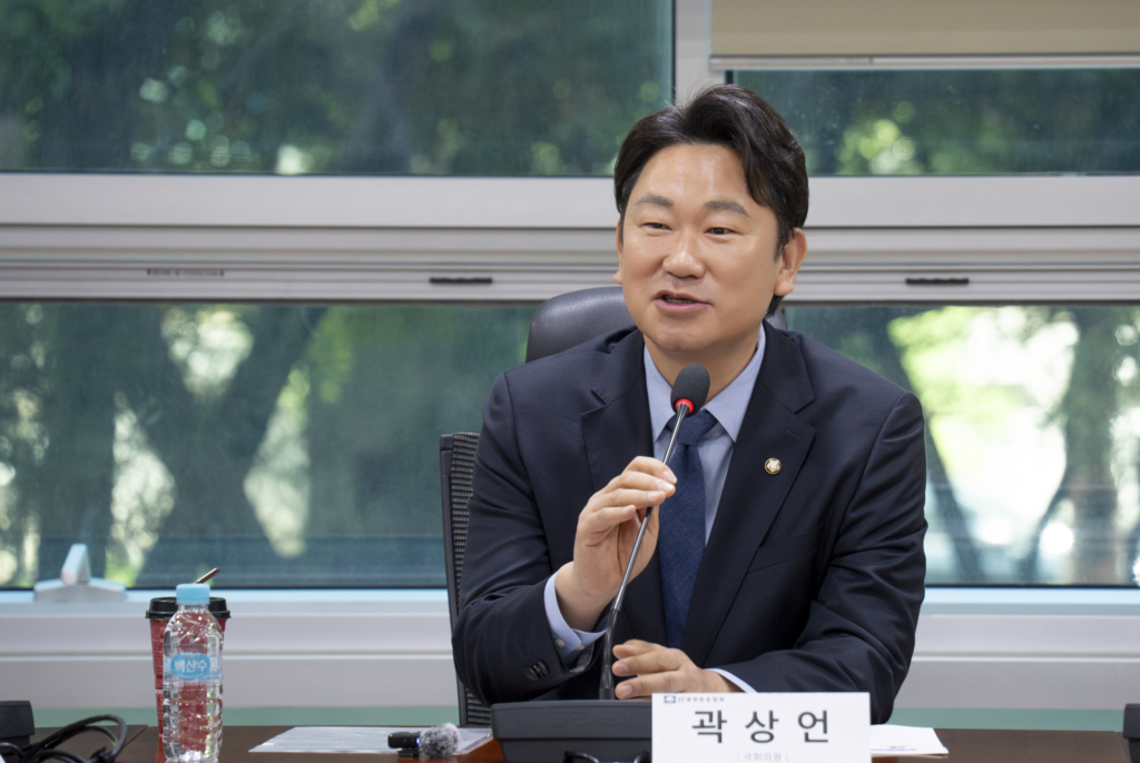 곽상언 “노무현 죽음 정치적으로 소비 말라”…검찰개혁 추진 당내 인사 재차 비판 곽상언 “노무현 죽음 정치적으로 소비 말라”…검찰개혁 추진 당내 인사 재차 비판